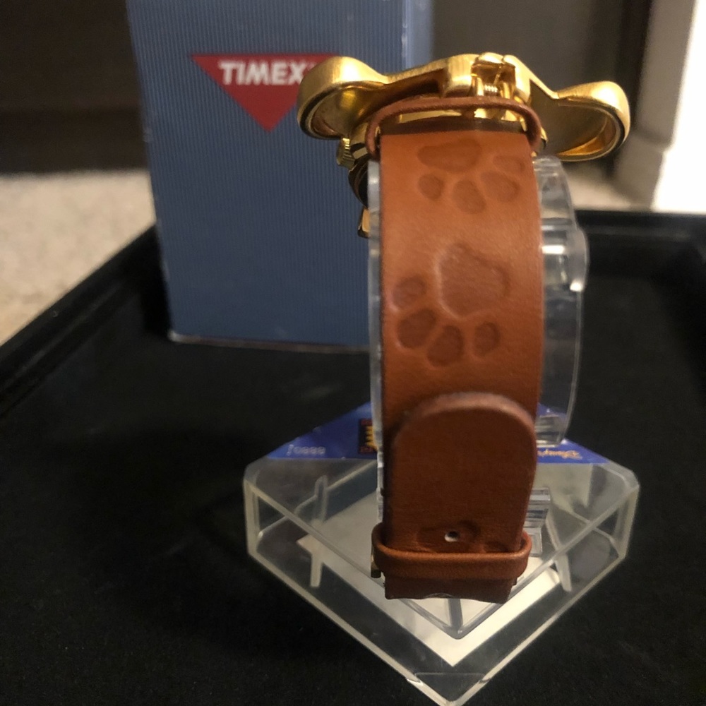 Lion King Timex watch - Picture 4 of 4